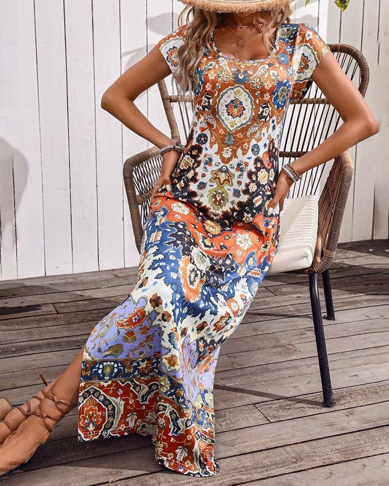 Vibrant Printed Casual Dress with Stylish Slits