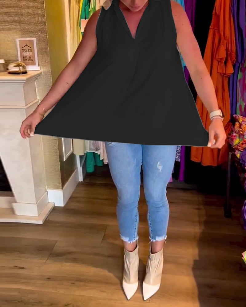 Laluna® | Sleeveless top with ruffles and lapels