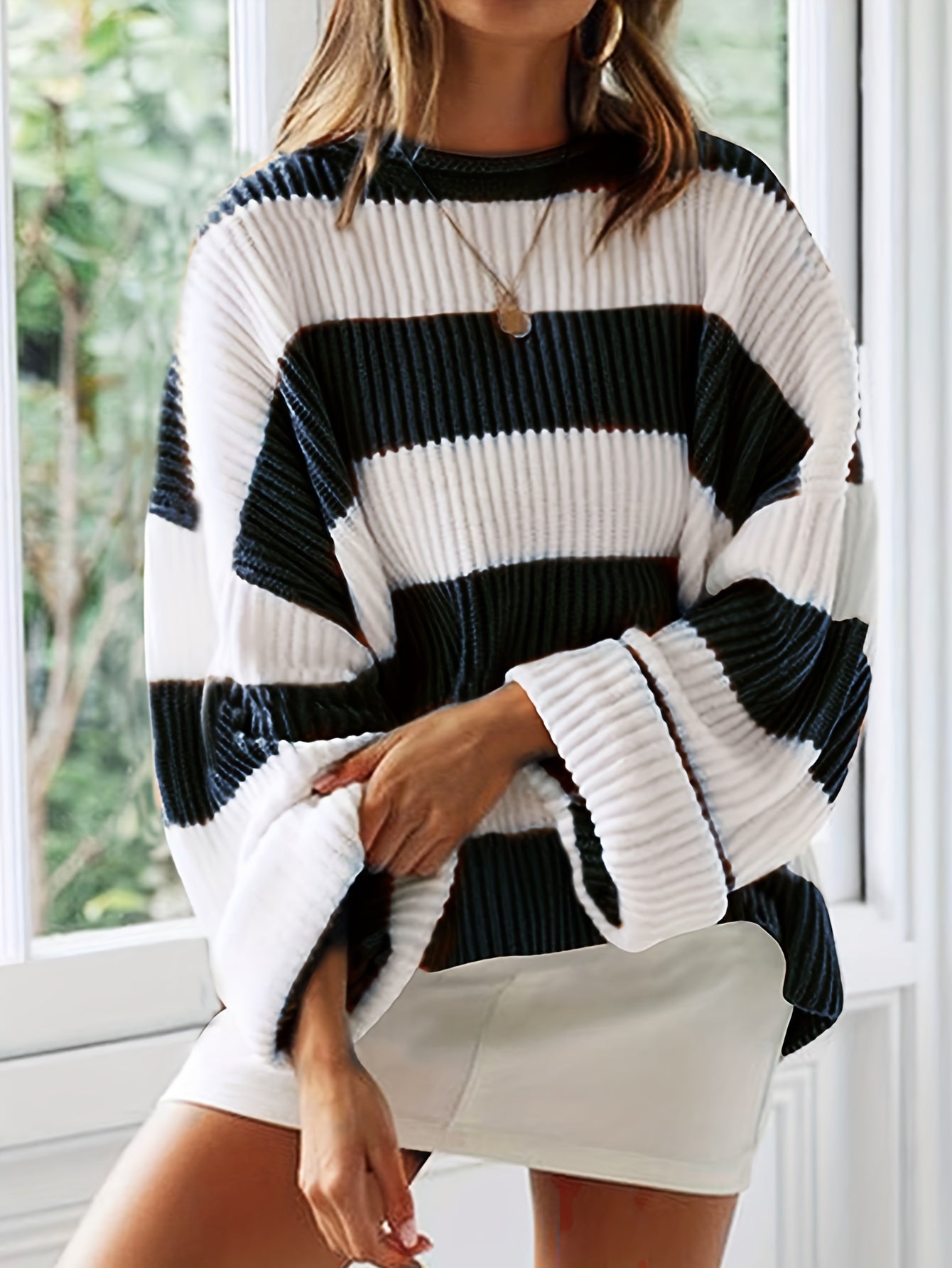 Laluna® | Striped Round Neck Sweater