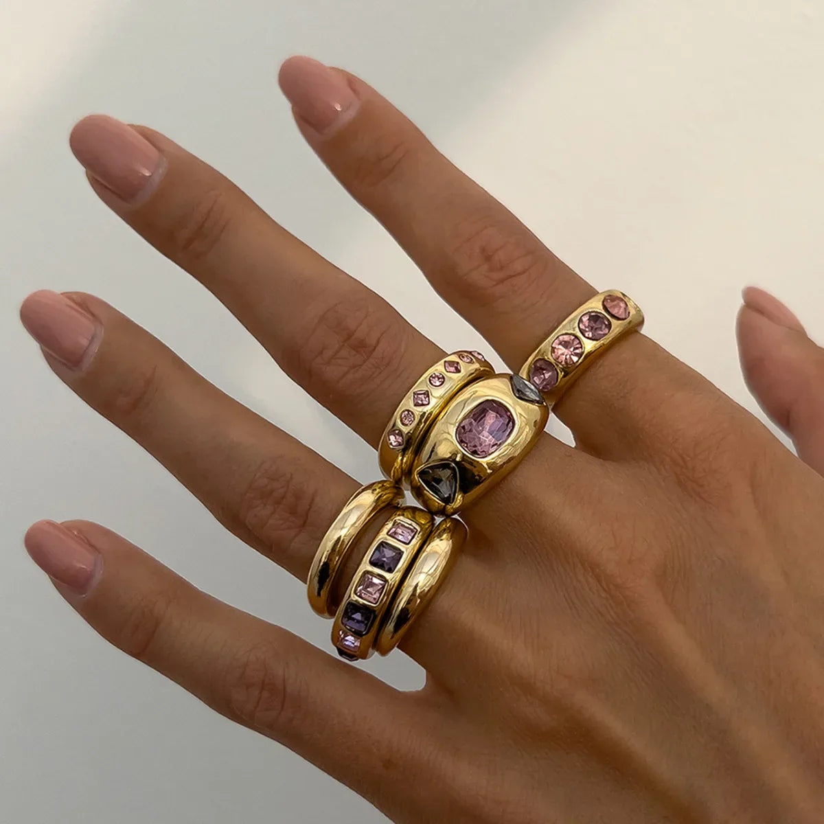 Set of 6 Gold-Colored Rings with Purple Zircon – Adjustable & Luxury Finish