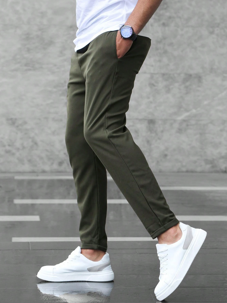 Modern stretch pants for men