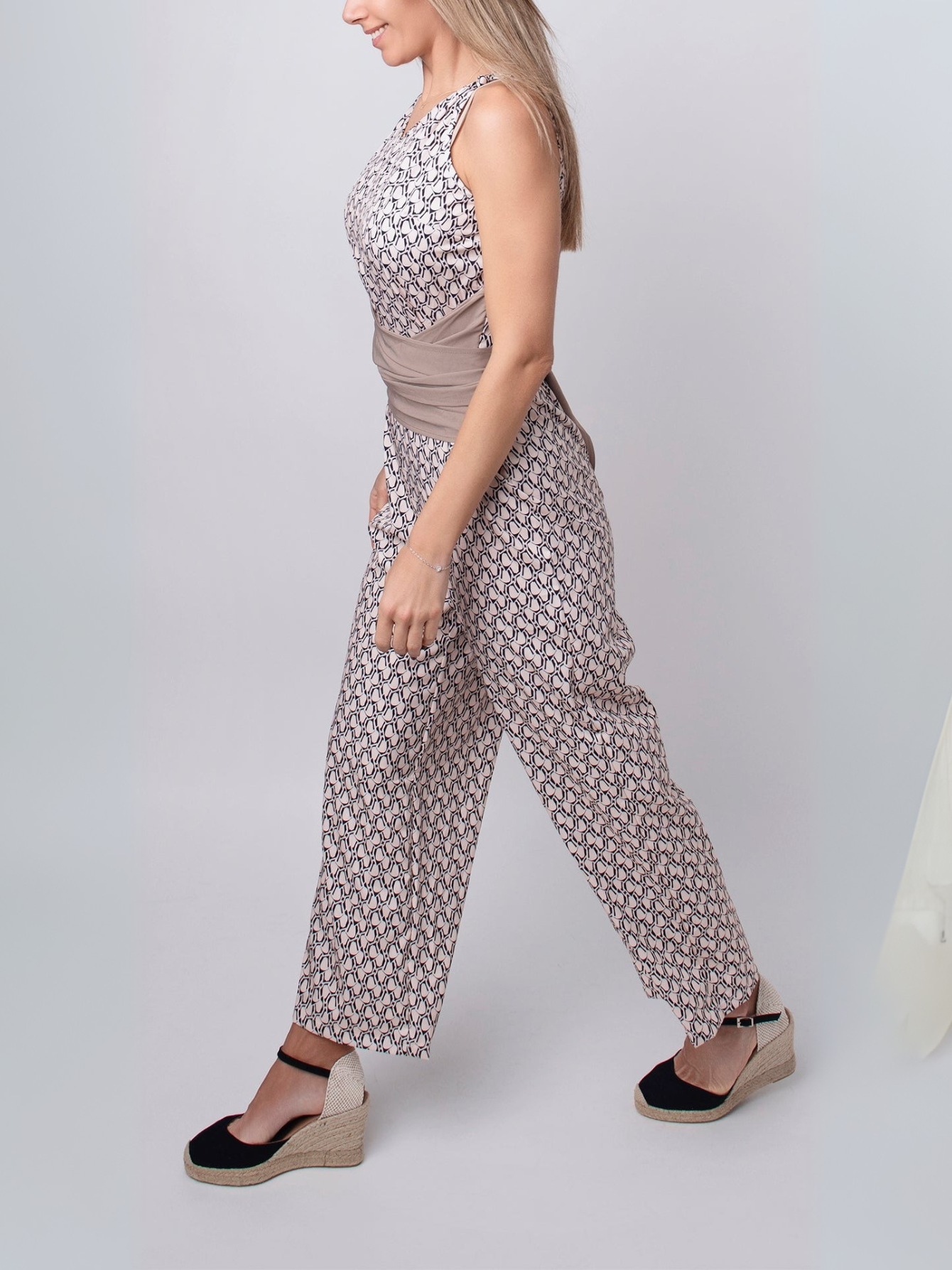 Laluna® | Sleeveless jumpsuit with round neck