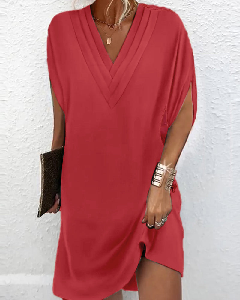 Amélie | Sophisticated V-Neck Dress