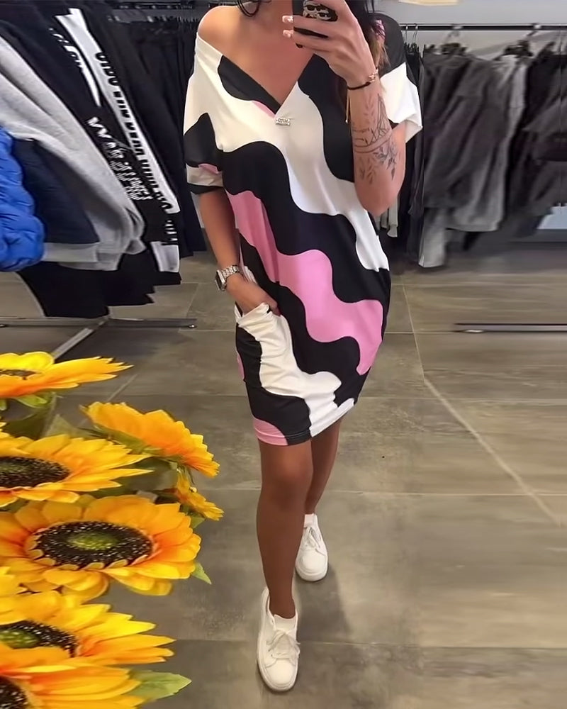 Laluna® | V-Neck Dress Featuring Wave Design