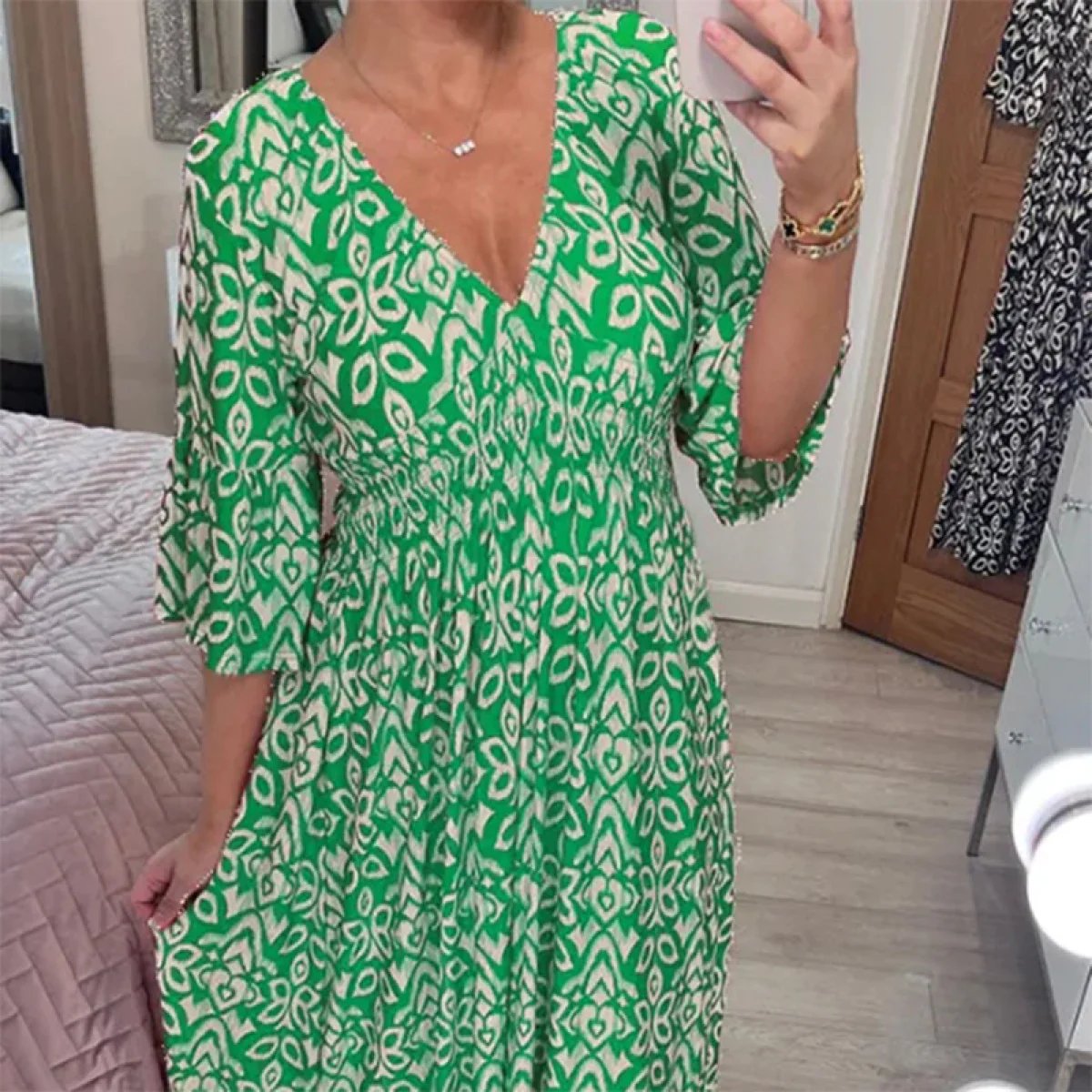 Laluna® | V-Neck Floral Dress
