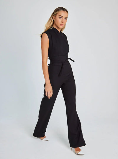 LALUNA® | SLEEVELESS JUMPSUIT DESIGN