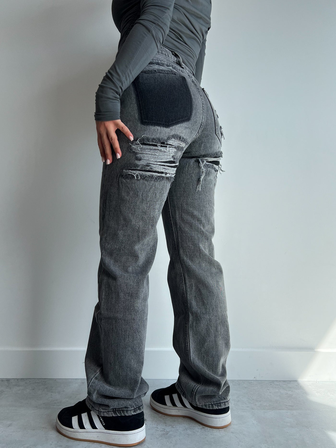 LALUNA® | TRENDY DISTRESSED JEANS