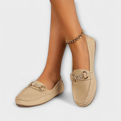 Lara - Classic Loafer