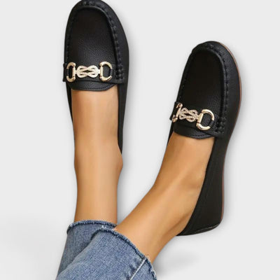 Lara - Classic Loafer