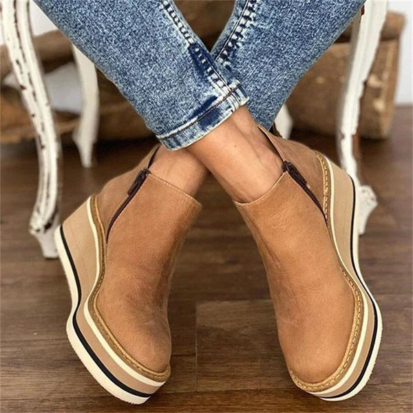Deborah - Chic and Stylish Boots