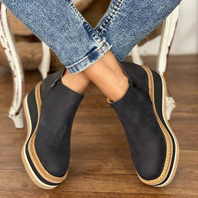 Deborah - Chic and Stylish Boots