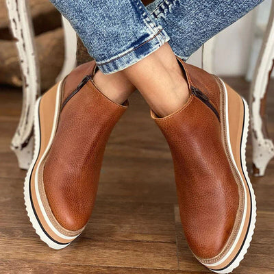 Deborah - Chic and Stylish Boots