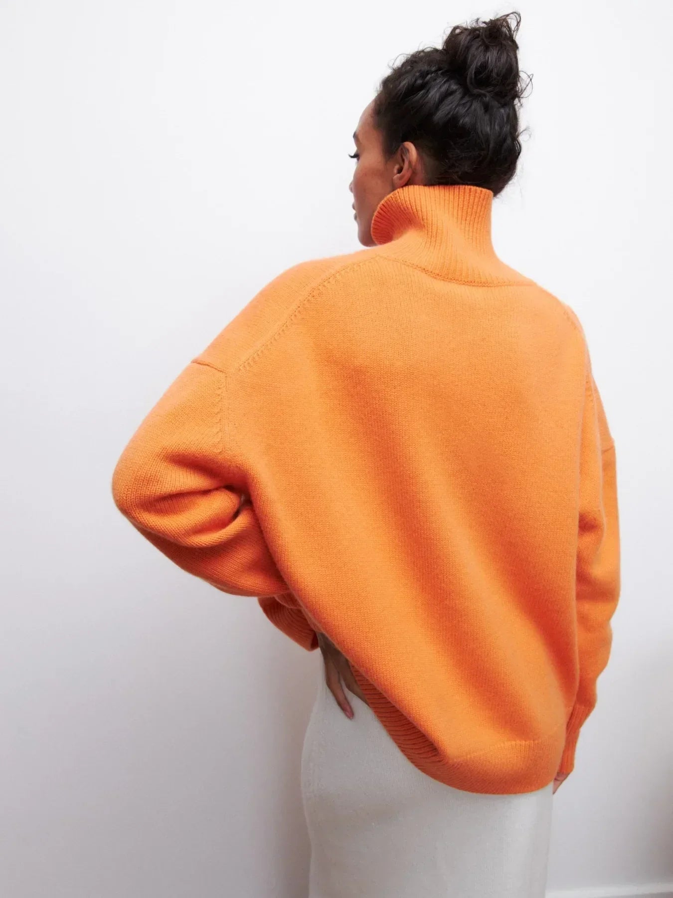 Laluna® | Snug Neck Sweater
