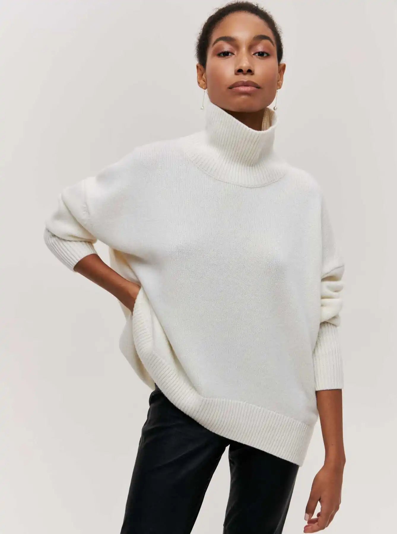 Laluna® | Snug Neck Sweater