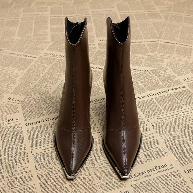 Laluna® | Boot with Chrome Tip