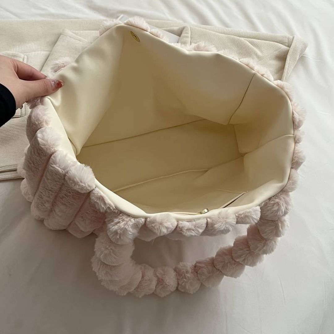 LALUNA® | Luxe Plush Shoulder Bag