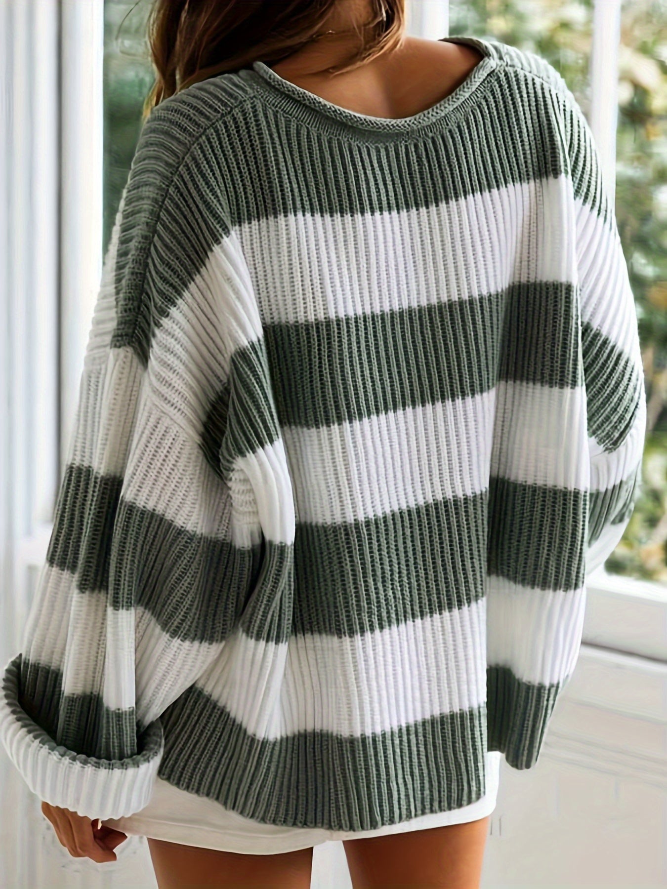 Laluna® | Striped Round Neck Sweater