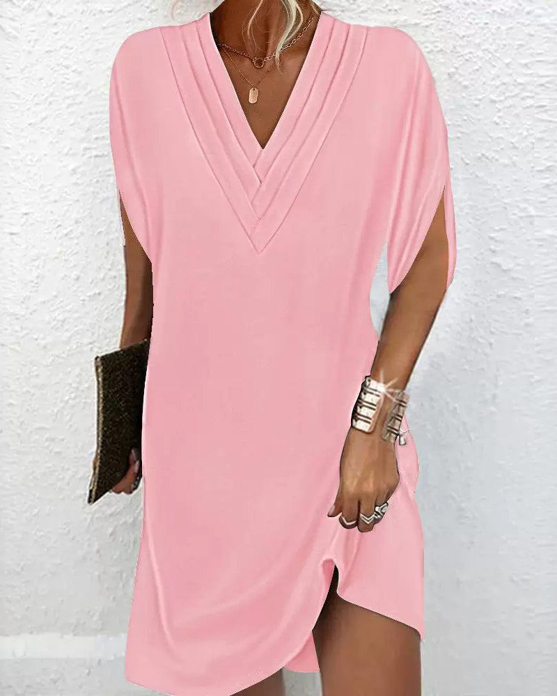 Amélie | Sophisticated V-Neck Dress