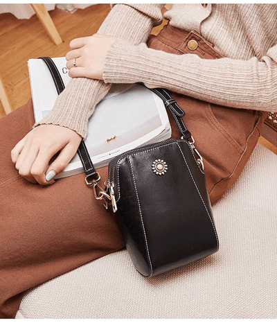 Vintage-Inspired Leather Crossbody Bag™ | Chic Shoulder Purse