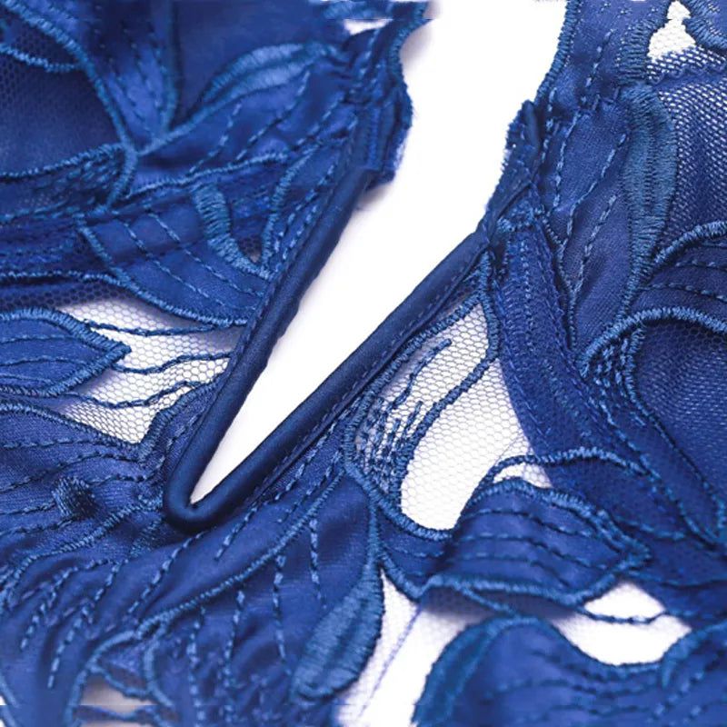 Laluna® | Elegant Italian Lingerie Ensemble